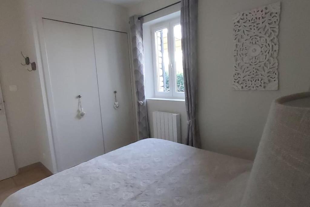 Villa Bastidon Plein Sud 3*, Promo fin d'été à Gordes. Extérieur photo