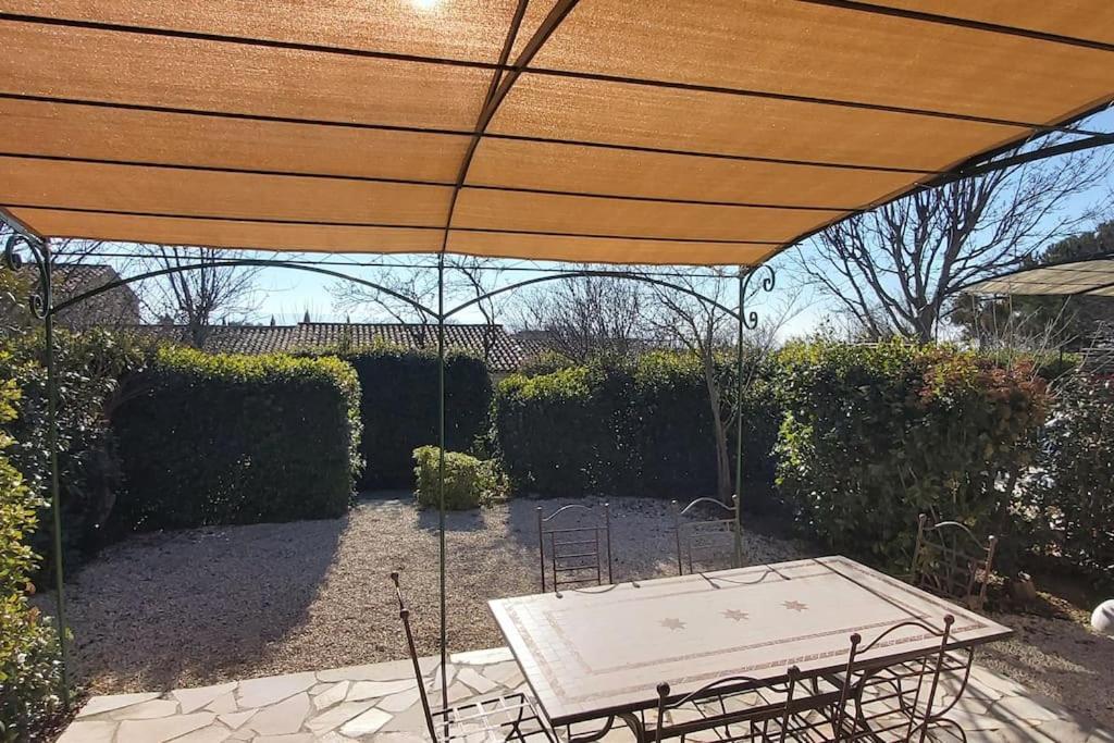 Villa Bastidon Plein Sud 3*, Promo fin d'été à Gordes. Extérieur photo