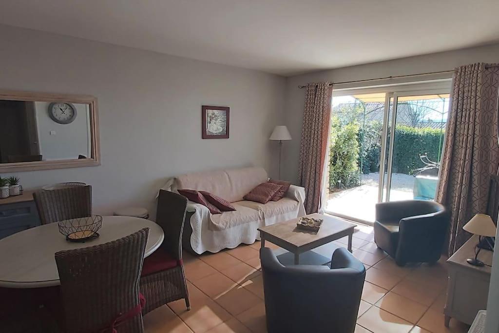 Villa Bastidon Plein Sud 3*, Promo fin d'été à Gordes. Extérieur photo