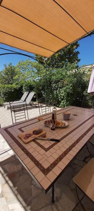 Villa Bastidon Plein Sud 3*, Promo fin d'été à Gordes. Extérieur photo